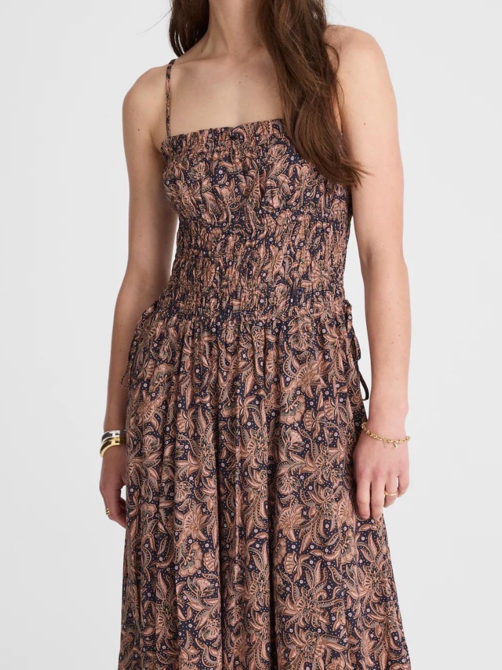Madewell Smocked bubble hem Midi Dress in paisley/ berry/ brown - Picture 2 of 14